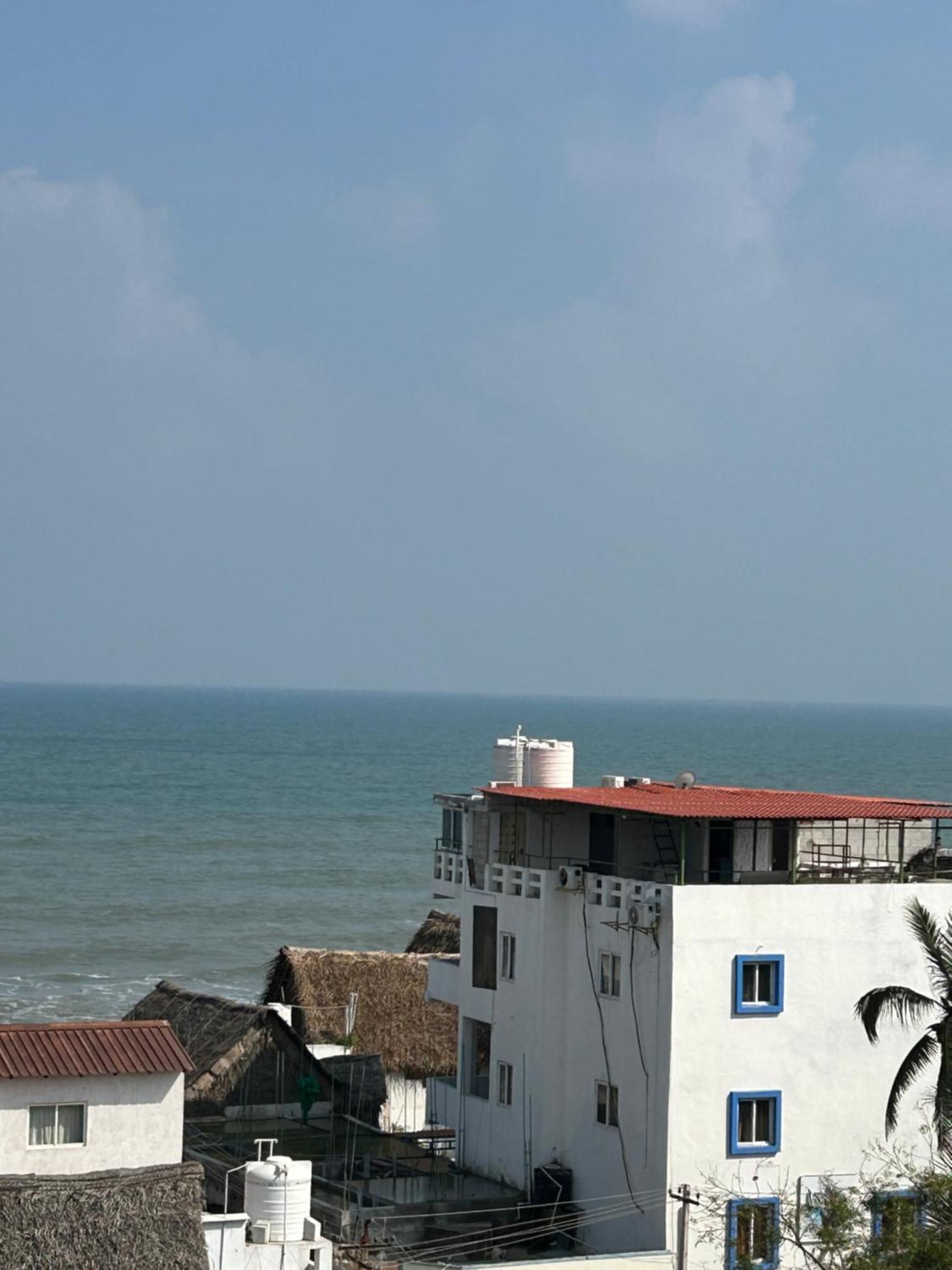 The Elite Beachview Pondicherry Exterior photo